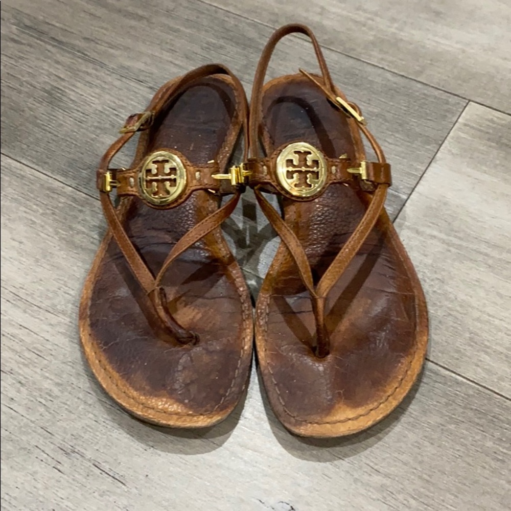 Beige flat Tory Burch sandals